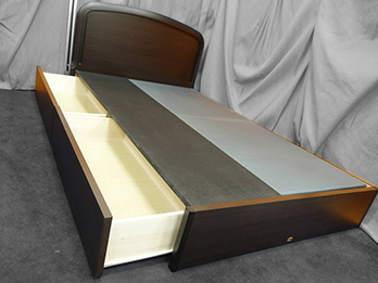 ジャクリーヌDR ベッドフレーム